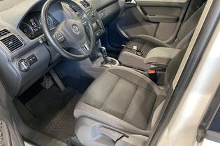 Volkswagen Touran vaihtoauto