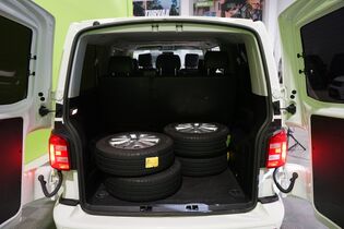 Volkswagen Caravelle vaihtoauto