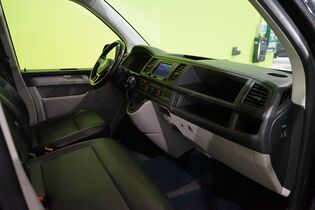 Volkswagen Caravelle vaihtoauto