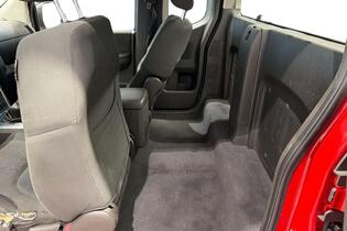 Nissan Navara vaihtoauto