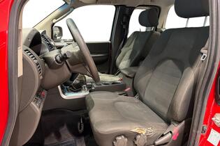 Nissan Navara vaihtoauto