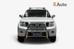 Nissan Navara vaihtoauto