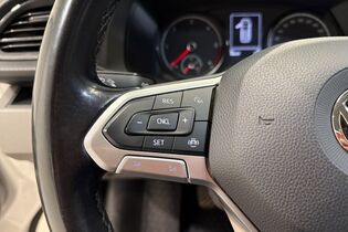 Volkswagen Caravelle vaihtoauto