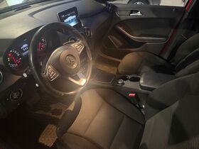 Mercedes-Benz B vaihtoauto