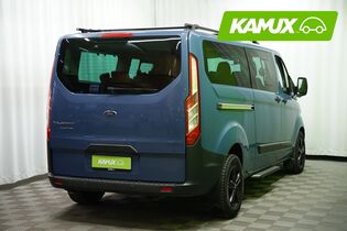 Ford Tourneo Custom vaihtoauto