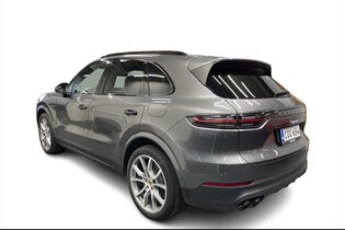 Porsche Cayenne vaihtoauto