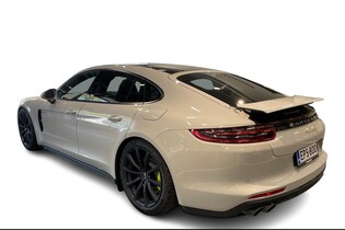Porsche Panamera vaihtoauto
