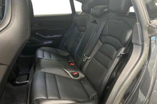 Porsche Taycan vaihtoauto