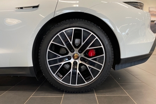 Porsche Taycan vaihtoauto