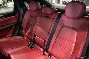 Porsche Cayenne vaihtoauto