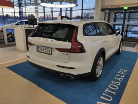 Volvo V60 Cross Country vaihtoauto