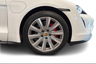 Porsche Taycan vaihtoauto