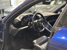 Porsche Taycan vaihtoauto