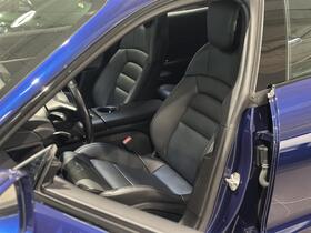 Porsche Taycan vaihtoauto