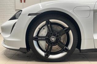 Porsche Taycan vaihtoauto