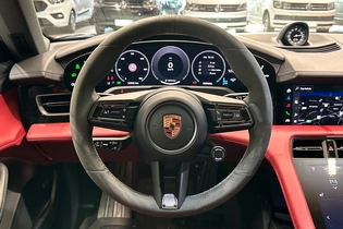 Porsche Taycan vaihtoauto