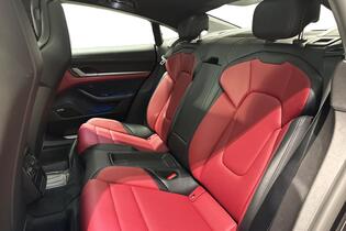 Porsche Taycan vaihtoauto