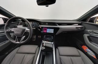 Audi Q8 e-tron vaihtoauto