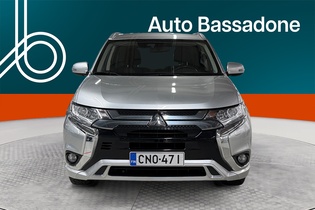 Mitsubishi Outlander PHEV vaihtoauto