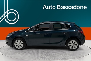 Opel Astra vaihtoauto