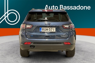 Jeep Compass vaihtoauto