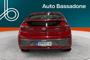 Hyundai IONIQ plug-in vaihtoauto