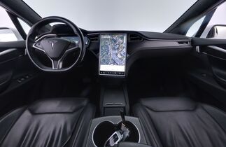 Tesla Model X vaihtoauto