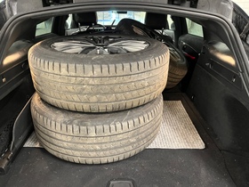 Mercedes-Benz EQC vaihtoauto