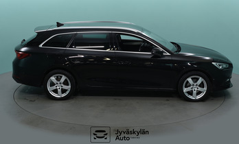 SEAT Leon Sportstourer vaihtoauto