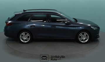 SEAT Leon Sportstourer vaihtoauto