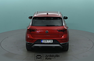 Volkswagen T-Roc vaihtoauto