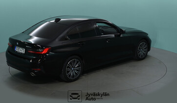 BMW 330 vaihtoauto