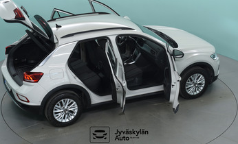 Volkswagen T-Roc vaihtoauto