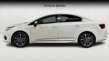 Toyota Avensis vaihtoauto