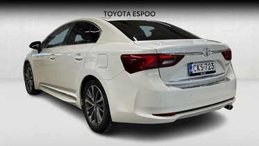 Toyota Avensis vaihtoauto