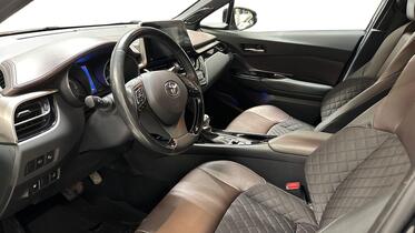 Toyota C-HR vaihtoauto