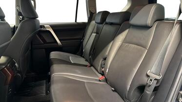 Toyota Land Cruiser vaihtoauto