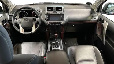 Toyota Land Cruiser vaihtoauto