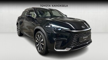 Lexus LBX vaihtoauto