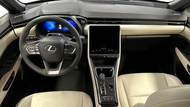 Lexus LBX vaihtoauto