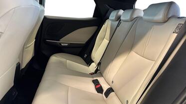 Lexus LBX vaihtoauto