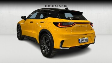 Lexus LBX vaihtoauto