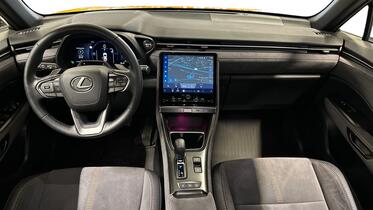 Lexus LBX vaihtoauto