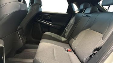 Toyota bZ4X vaihtoauto