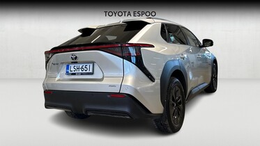 Toyota bZ4X vaihtoauto