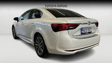 Toyota Avensis vaihtoauto