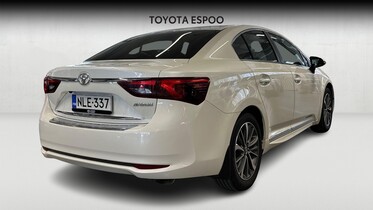 Toyota Avensis vaihtoauto