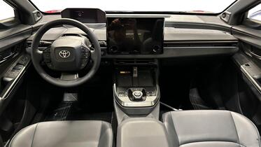 Toyota bZ4X vaihtoauto