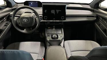 Toyota bZ4X vaihtoauto