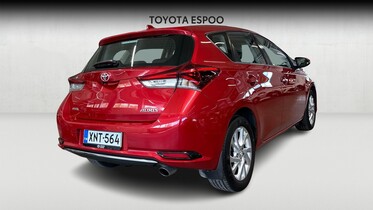 Toyota Auris vaihtoauto